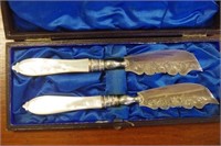 Victorian cased sterling silver butter knives