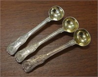 Three William lV sterling silver mustard spoons