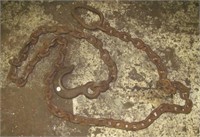 Riggers chain with single hook. Measures 143"