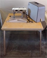 Vintage 401A Singer Sewing Machine