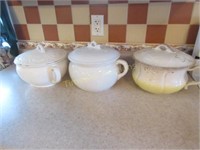 3 Chamber Pots with Lids