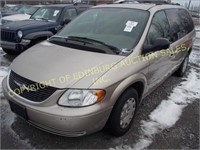 2003 Chrysler Town and Country eL