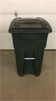 Poly garbage can