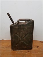 C- 5 GALLON MILITARY FUEL CAN