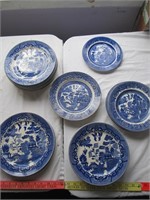 Huge Lot of Vintage Blue Willow Plates