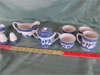 Mixed Lot of Vintage Blue Willow