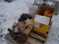 PALLET OF MISC FLASHING LIGHTS & PLOW ACCESSORIES