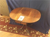 Oval Wooden Occasional Table w/Drawer 30" x 22" x