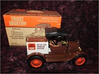 Ertl Trustworthy Hardware 1918 Ford Truck Bank