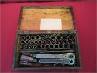 Vintage Ratchet Socket Wrench Set