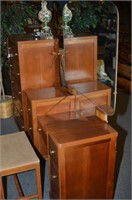 1930s VANITY WITH MIRROR