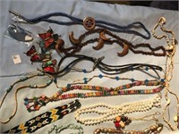 Mixed jewelry lot