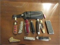 Large Grouping of Jack knives