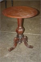 Lovely Antique Parlour Table 23.25D x 28H