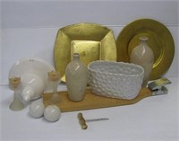 Group of household decorative items including