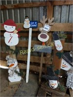 Stand Snowmen & Reindeer