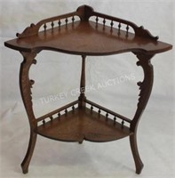 VICTORIAN QUARTERED OAK 2 TIER CORNER LAMP STAND,