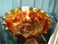 Large carnival glass bowl with kangaroo to centre
