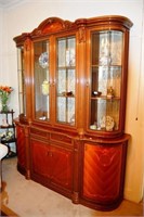 Fine Italian walnut sideboard display cabinet,