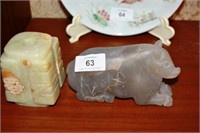 2 Chinese carved jade items incl. a seated pig