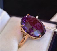 18ct gold ring set with large oval purple amethyst