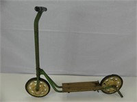 UNMARKED FLAT BAR SCOOTER