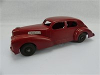UNMARKED 7" CAST CAR