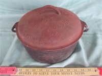 Wagner Ware Cast Iron Dutch Oven w/ Lid