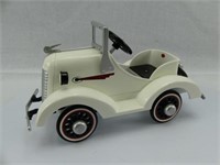HALLMARK 1935 GARTON PONTIAC MODEL PEDAL CAR