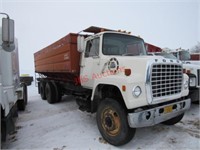 1981 Ford 800 #37