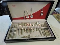 1847 Rogers "Flair" Flatware Set in Case