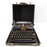 Antique REMINGTON RAND 5 Typewriter in Case