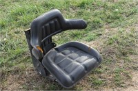 FORD TRACTOR SEAT WITH MOUNTING BRACKET