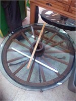 > Wagon wheel coffee table with glass top (missing