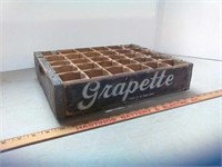 Vintage wood Grapette soda / pop 30 bottle crate