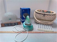 Sewing basket including contents, igia xpress
