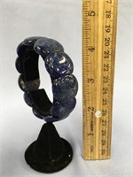A  lapis stretch bracelet    (2)