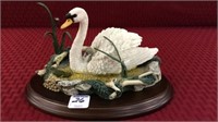 Lenox Swan Figurine "Motherly Love" 1999