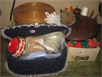 Variety of vintage sewing items including