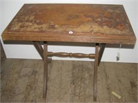 Antique wood table. measures 20" h x 26" w x 15"