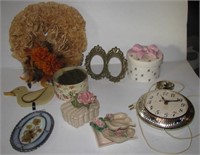 Vintage trinket boxes, shell dishes, duck décor,