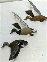 3 flying decoys