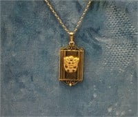 An American Eagle design pendant on a 18" chain