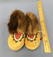 Baby booty moccasins with fur trim and beadwork ma