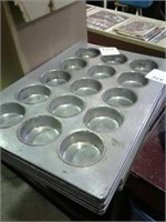 6 - muffin pans large
