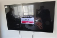 LG 55" Flatscreen TV