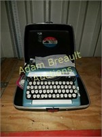 Vintage Sterling portable electric typewriter