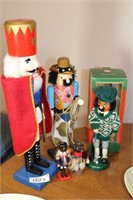 Group of (5) Nutcrackers & Ornaments