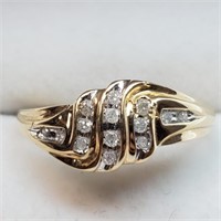 $1000 10K  Diamond(0.2ct) Ring