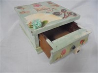 Vintage drawer trinket box